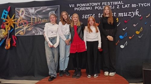 Czytaj więcej: VII POWIATOWY FESTIWAL PIOSENKI POLSKIEJ „MOJE SERCE TO JEST MUZYK”