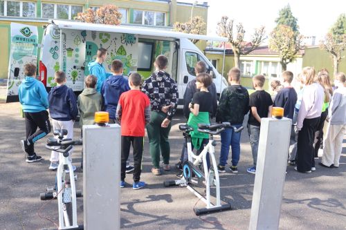 Czytaj więcej: MOBILNE CENTRUM EDUKACJI EKOLOGICZNEJ - EKO BUS