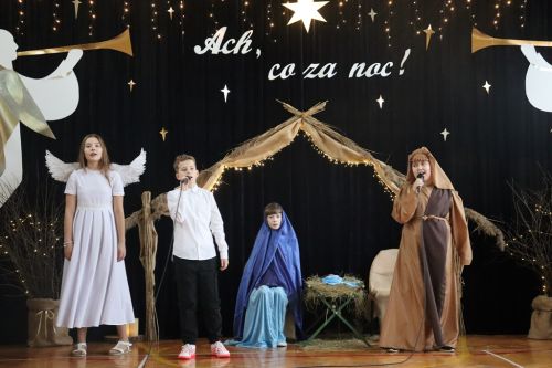 Czytaj więcej: ŚWIĄTECZNY PIĄTEK