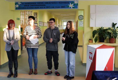 Czytaj więcej: WYBORY MŁODZIEŻOWEJ RADY ZELOWA